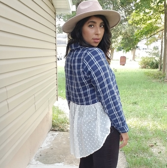 PRETTY IN PLAID BLUE CREAM SHIRT TOP - Picture 3 of 15